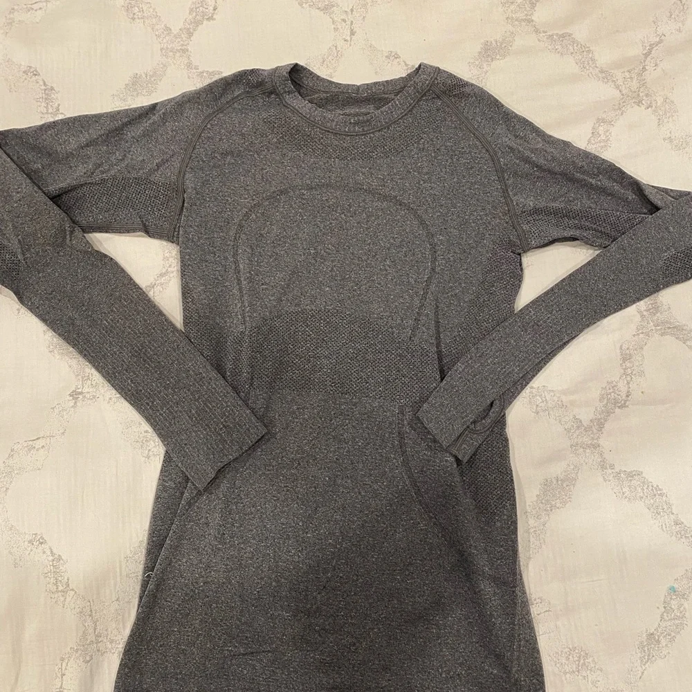 Lululemon bundle - Picture 4 of 5